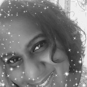 Meet your Posher, Leandra